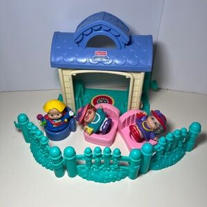 Vintage Fisher Price Little People Grannies/ Tea party Set INCOMPLETE w/Prince